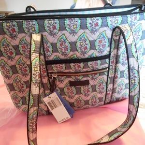 NEW Vera Bradley Iconic small 'Vera' Tote …